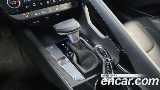 Hyundai AVANTE 2023 — photo 12