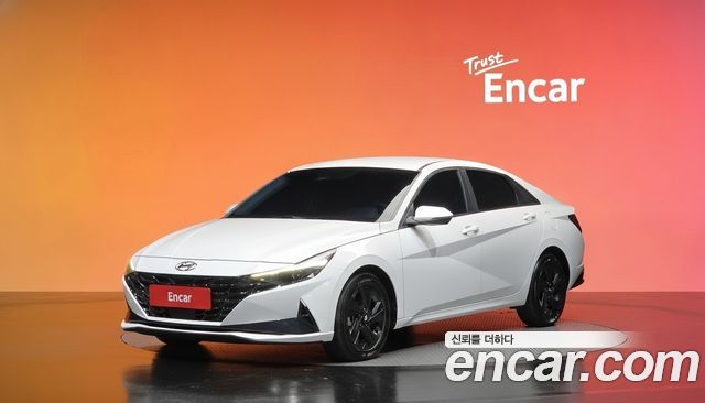 Hyundai AVANTE 2023 — photo 1