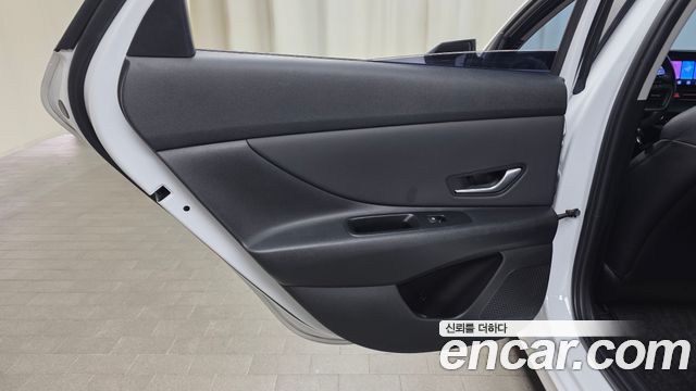 Hyundai AVANTE 2023 — photo 15