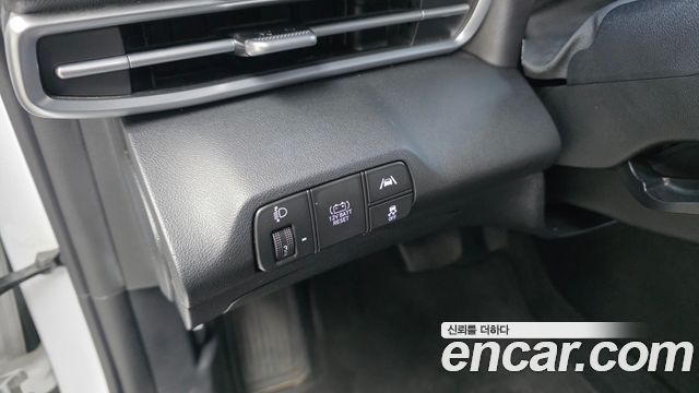 Hyundai AVANTE 2023 — photo 27