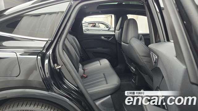 Audi Q4 e-tron 2026 — photo 17