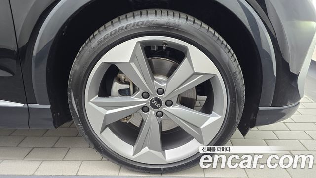 Audi Q4 e-tron 2026 — photo 7