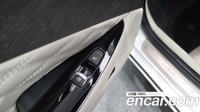 Kia K8 2023 — photo 29