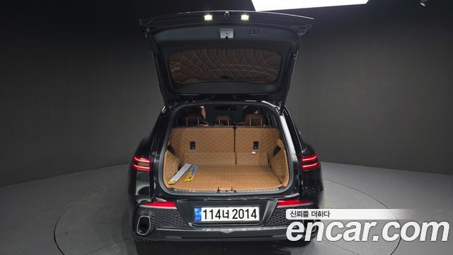 Genesis GV70 2023 — photo 25