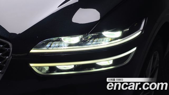 Genesis GV70 2023 — photo 8