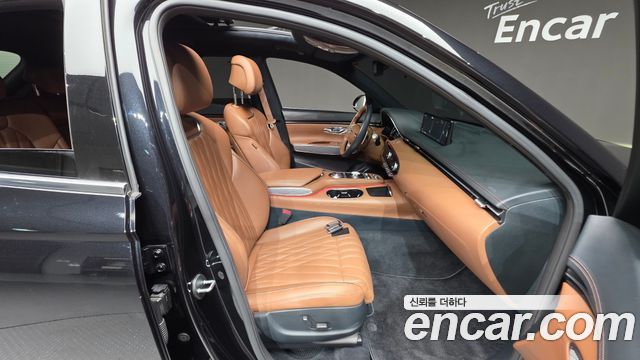 Genesis GV70 2023 — photo 16