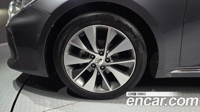 Kia K5 2017 — photo 5