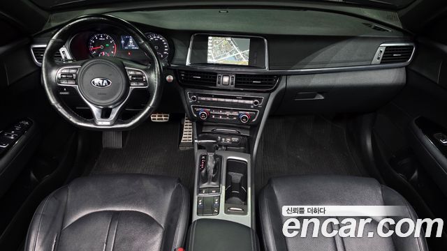Kia K5 2017 — photo 10