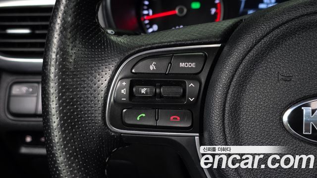 Kia K5 2017 — photo 20