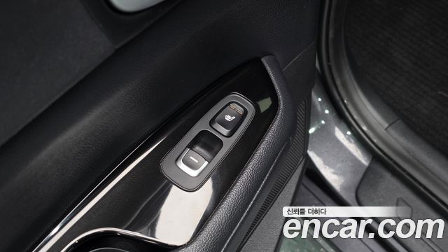 Kia K5 2017 — photo 29