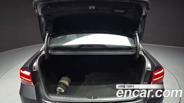 Kia K5 2017 — photo 33