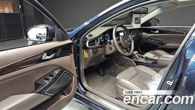 Kia K7 2017 — photo 13