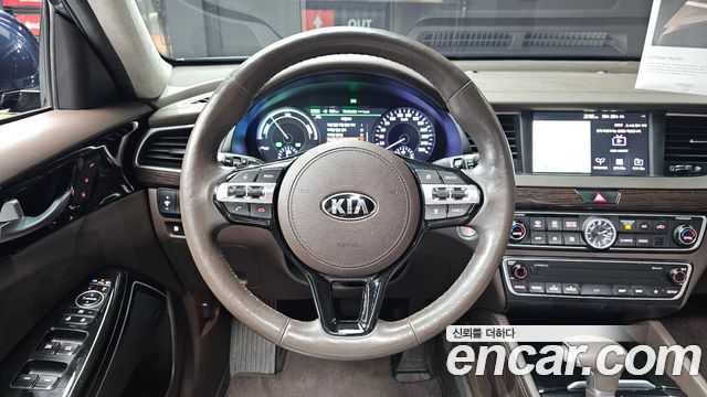 Kia K7 2017 — photo 19