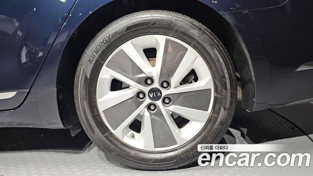 Kia K7 2017 — photo 7