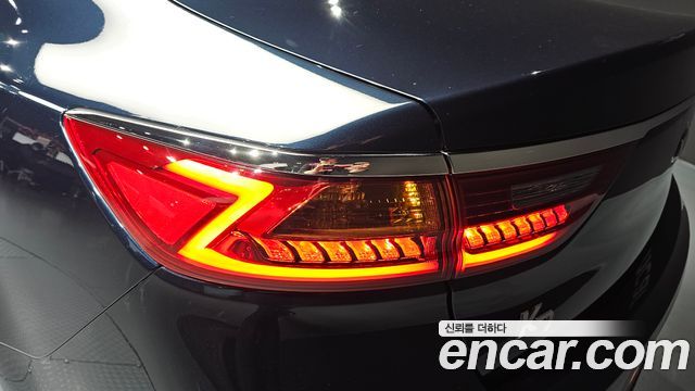 Kia K7 2017 — photo 9