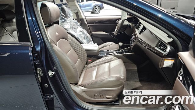 Kia K7 2017 — photo 16