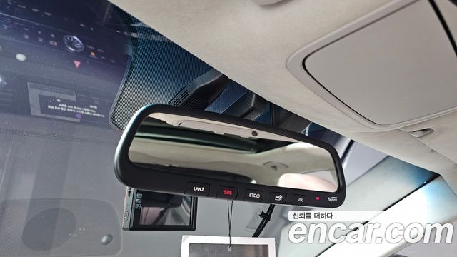 Kia K7 2017 — photo 27