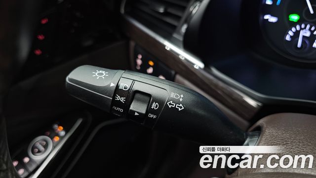 Kia K7 2017 — photo 31