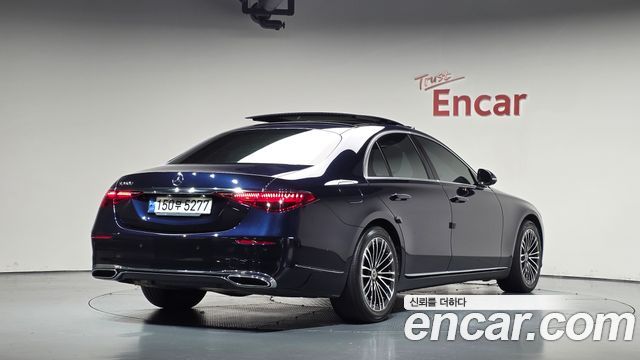 Mercedes-Benz S-Class 2022 — photo 2