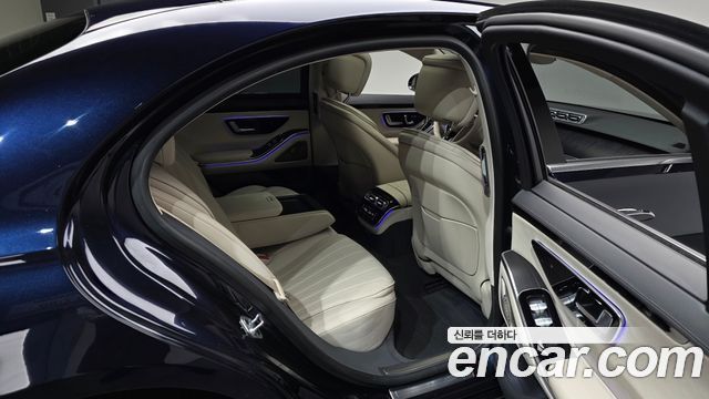 Mercedes-Benz S-Class 2022 — photo 18