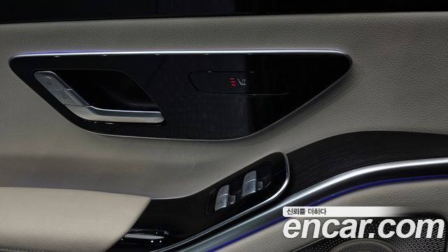 Mercedes-Benz S-Class 2022 — photo 25