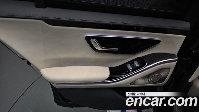 Mercedes-Benz S-Class 2022 — photo 15