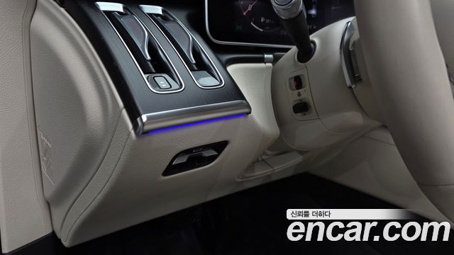Mercedes-Benz S-Class 2022 — photo 31
