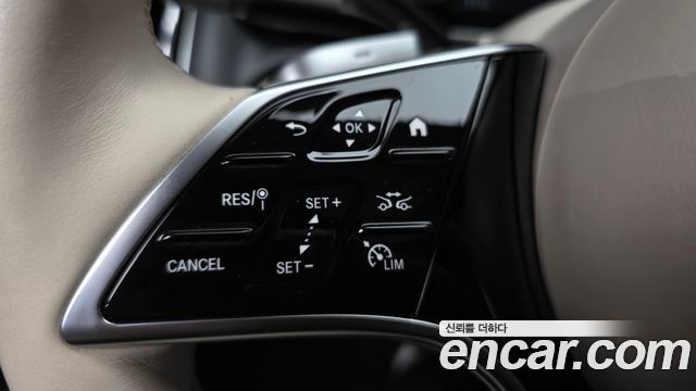 Mercedes-Benz S-Class 2022 — photo 32