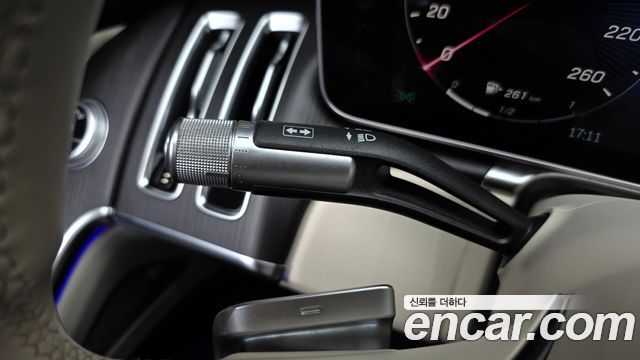 Mercedes-Benz S-Class 2022 — photo 33