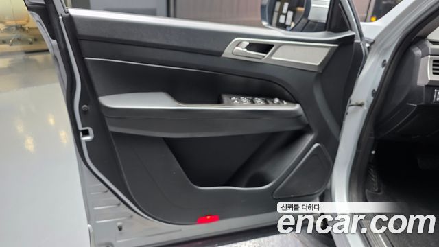 KG Mobility Rexton 2019 — photo 14