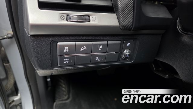 KG Mobility Rexton 2019 — photo 28