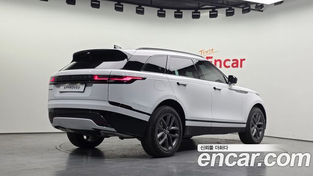 Land Rover Range Rover Velar 2026 — photo 2