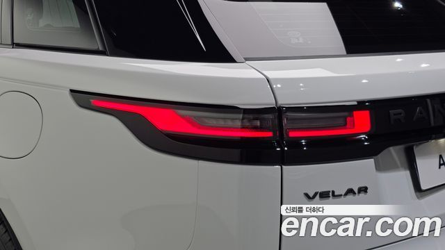 Land Rover Range Rover Velar 2026 — photo 19