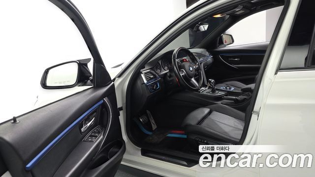 BMW 3-Series 2016 — photo 10
