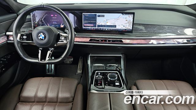 BMW 7-Series 2023 — photo 7