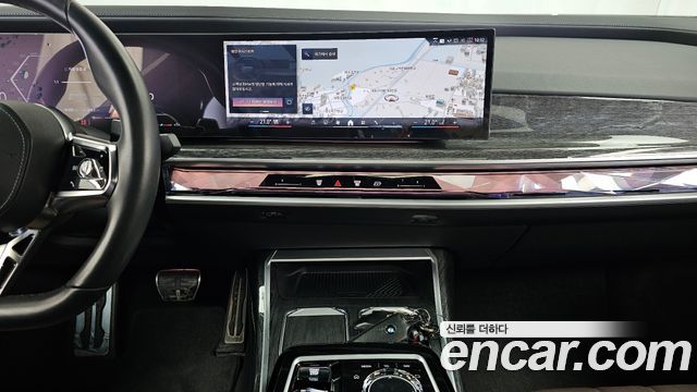 BMW 7-Series 2023 — photo 14