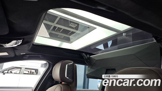 BMW 7-Series 2023 — photo 19