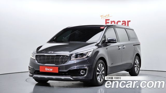 Kia Canival 2018 — photo 1