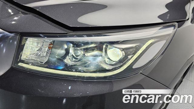 Kia Canival 2018 — photo 8