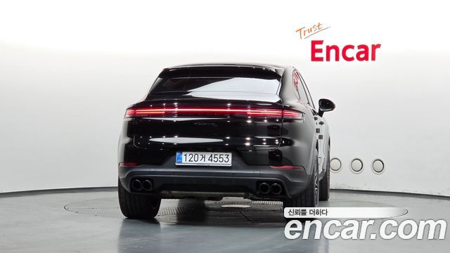 Porsche Cayenne 2026 — photo 4