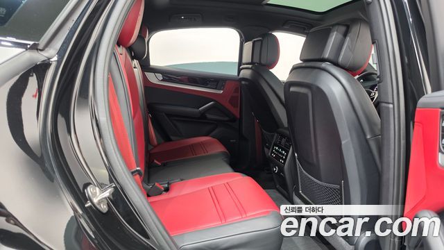 Porsche Cayenne 2026 — photo 17