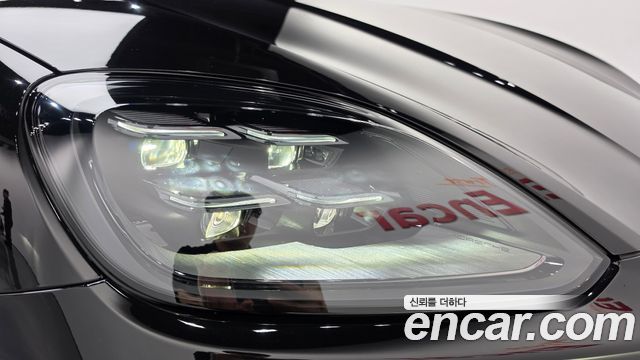 Porsche Cayenne 2026 — photo 8