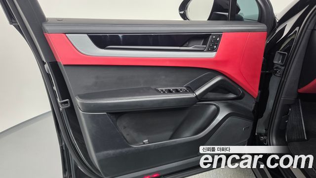 Porsche Cayenne 2026 — photo 14
