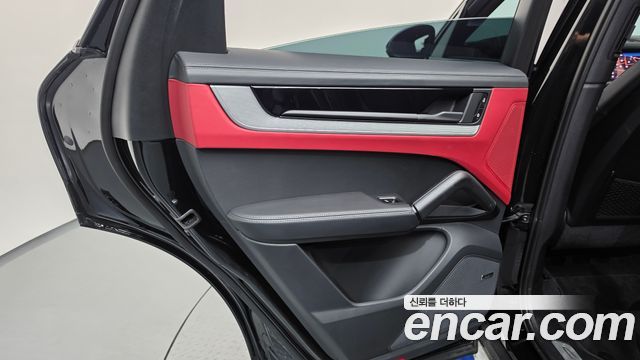 Porsche Cayenne 2026 — photo 15