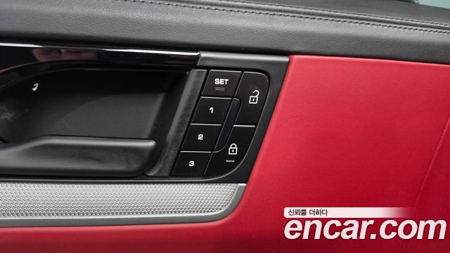 Porsche Cayenne 2026 — photo 35