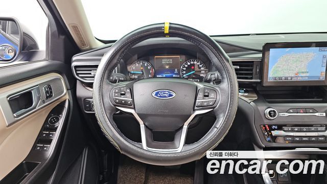 Ford Explorer 2020 — photo 18