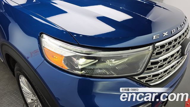 Ford Explorer 2020 — photo 8