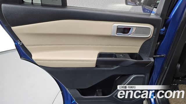 Ford Explorer 2020 — photo 15
