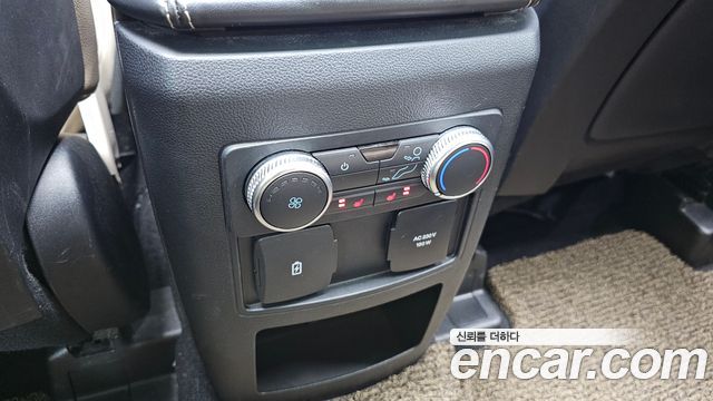 Ford Explorer 2020 — photo 29