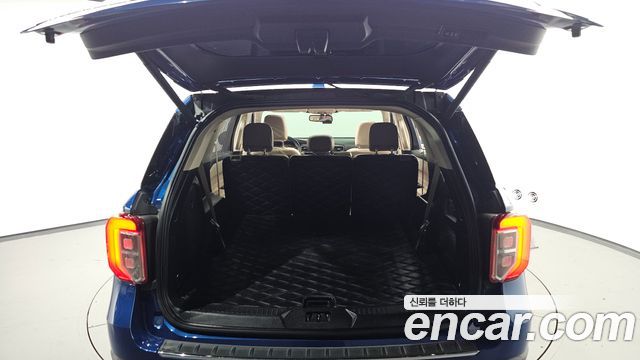 Ford Explorer 2020 — photo 30